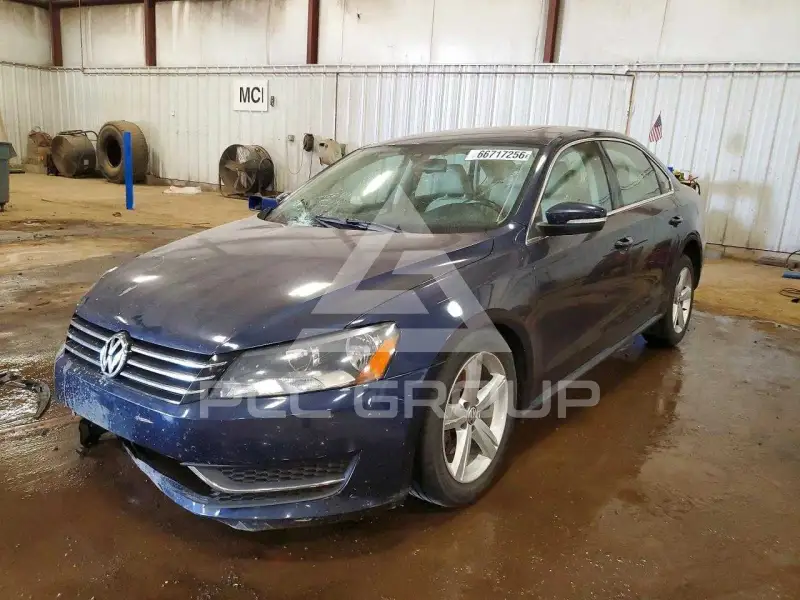 2013 Volkswagen Passat фото