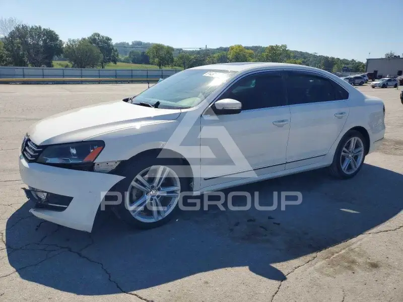 2013 Volkswagen Passat фото