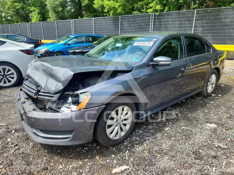2013 Volkswagen Passat фото