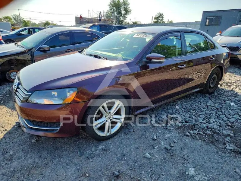 2013 Volkswagen Passat фото