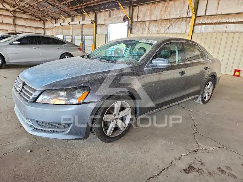 2013 Volkswagen Passat фото