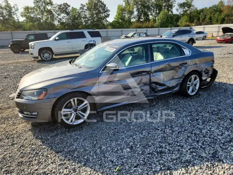 2013 Volkswagen Passat фото