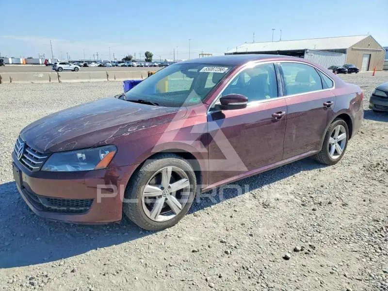 2013 Volkswagen Passat photo