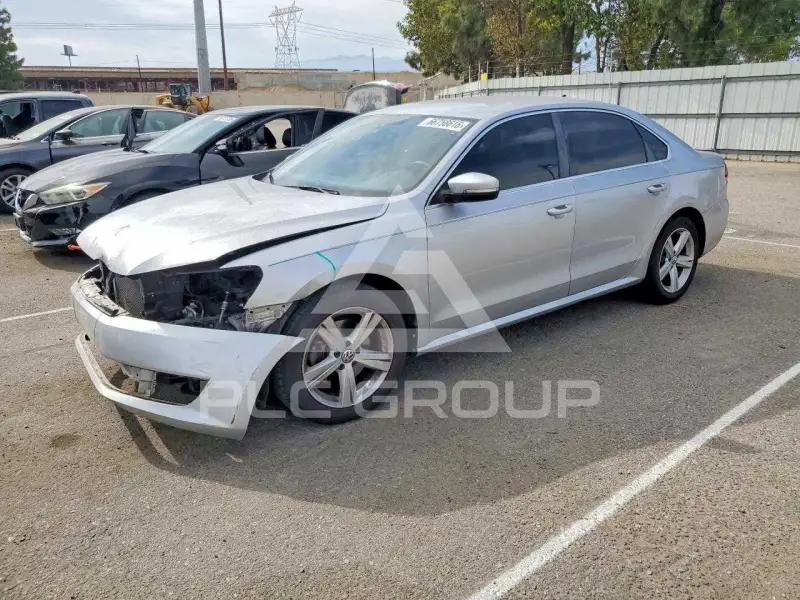 2013 Volkswagen Passat photo