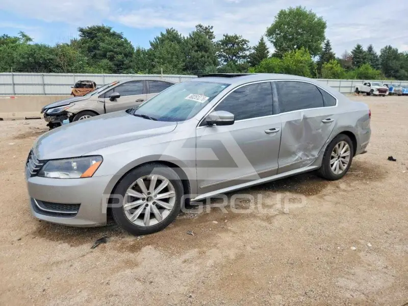 2013 Volkswagen Passat photo