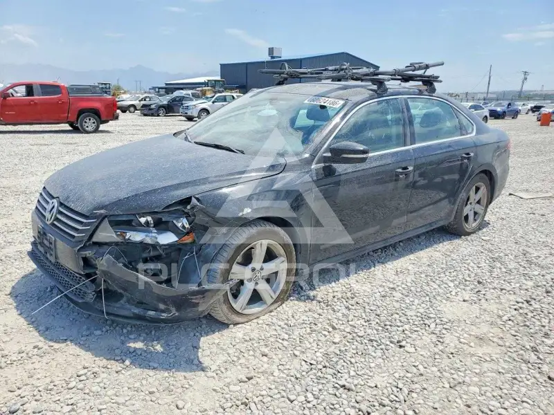 2013 Volkswagen Passat фото