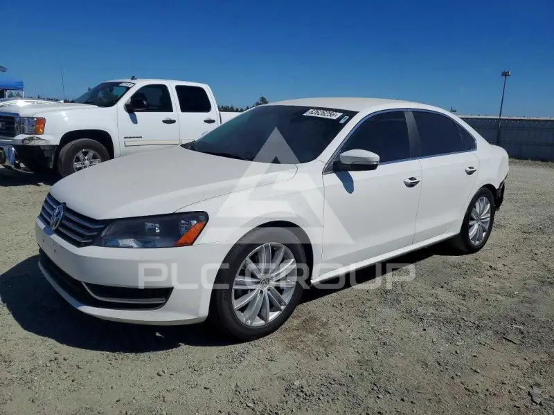 2013 Volkswagen Passat фото