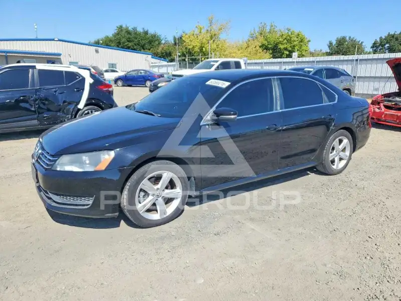 2013 Volkswagen Passat photo