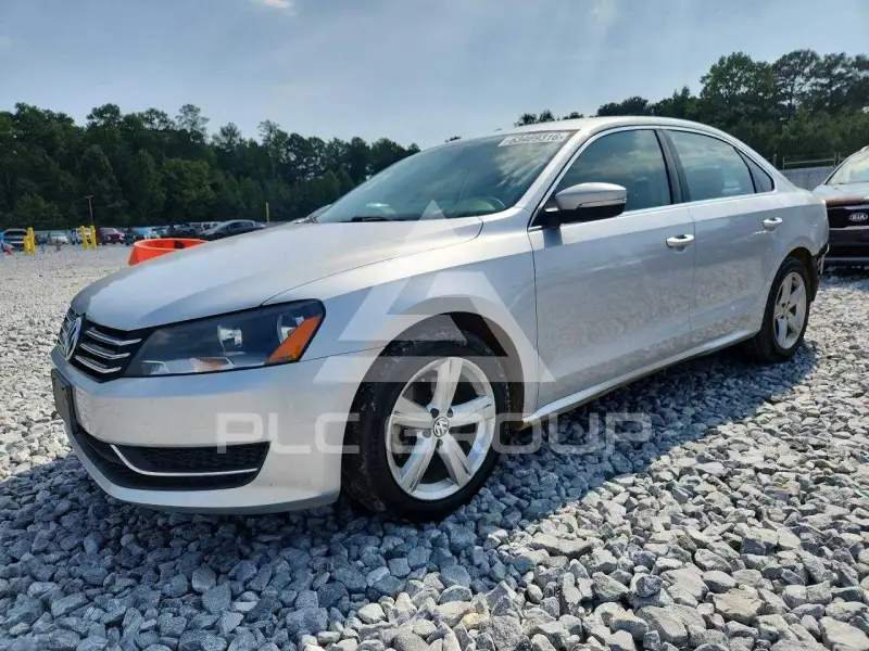 2013 Volkswagen Passat фото
