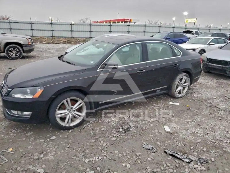 2013 Volkswagen Passat photo