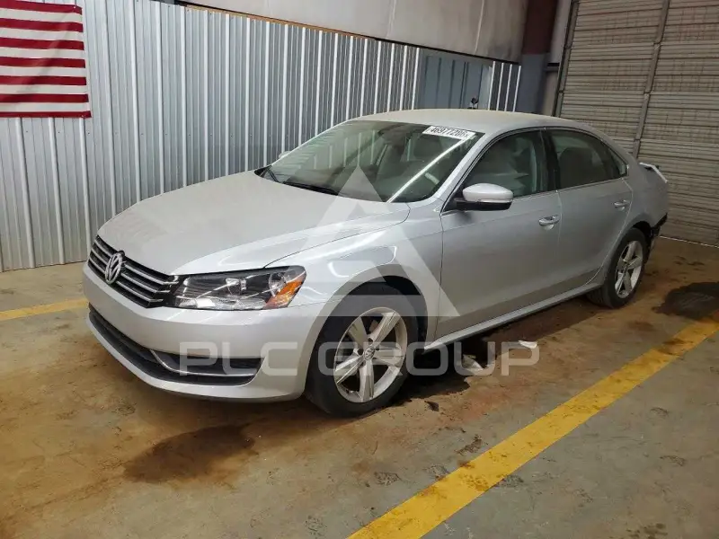 2013 Volkswagen Passat фото
