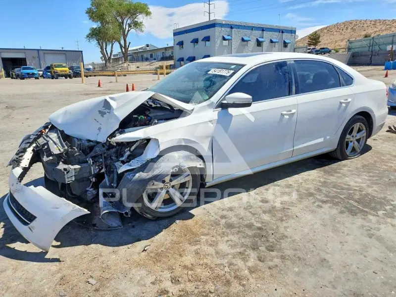 2013 Volkswagen Passat photo