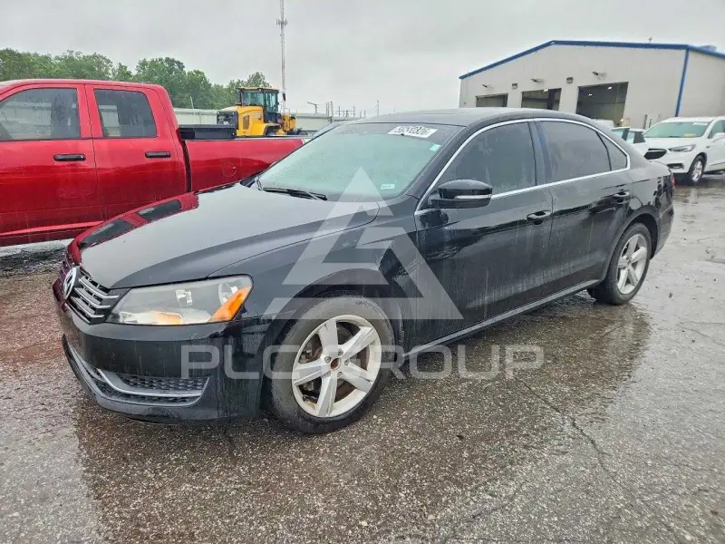 2013 Volkswagen Passat photo