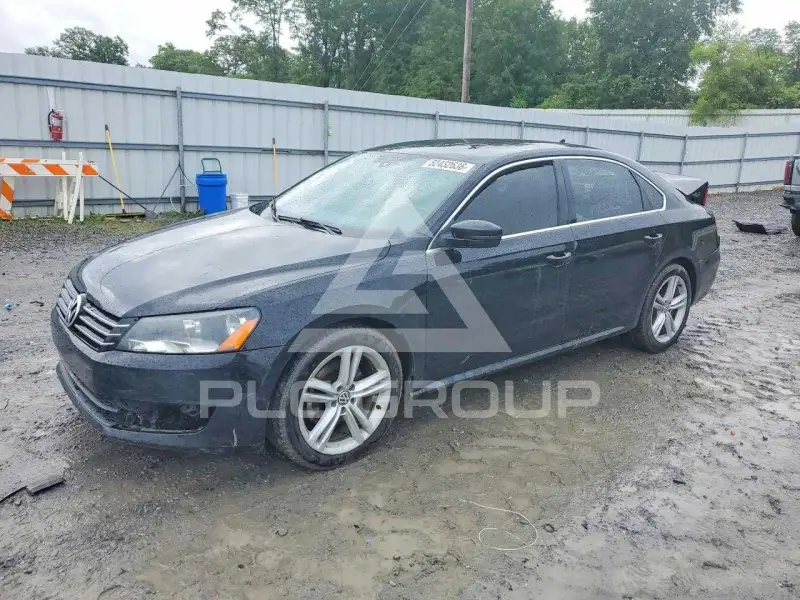 2013 Volkswagen Passat photo