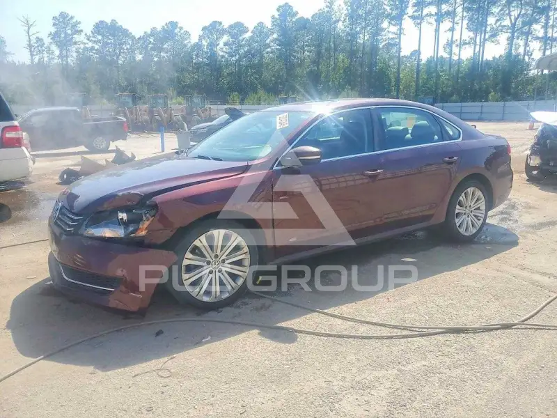 2013 Volkswagen Passat photo