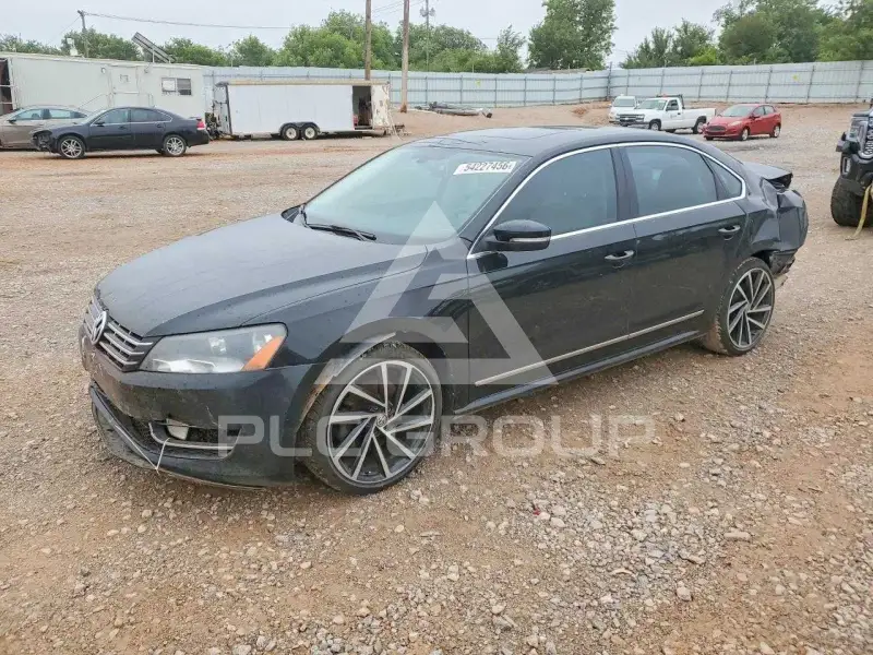 2013 Volkswagen Passat photo