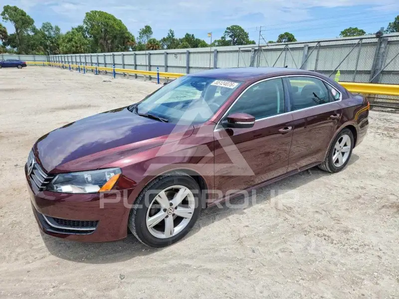 2013 Volkswagen Passat photo