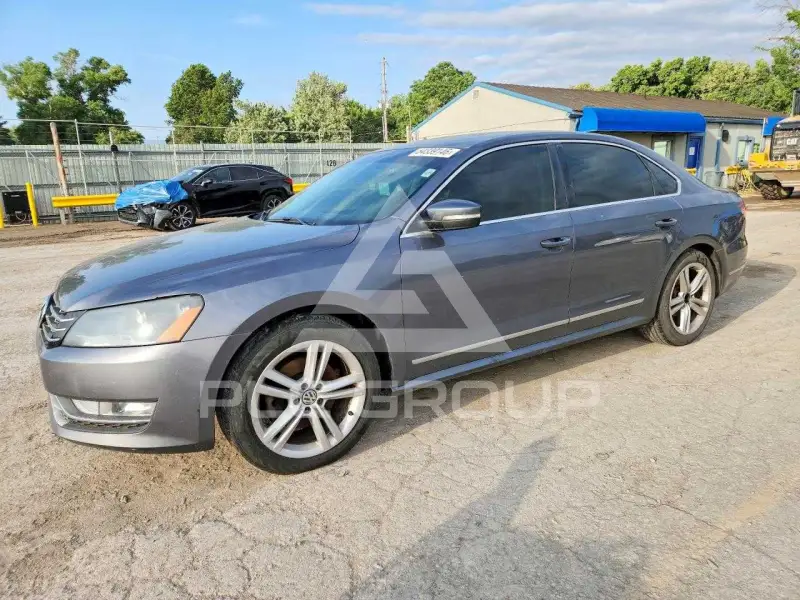 2013 Volkswagen Passat фото