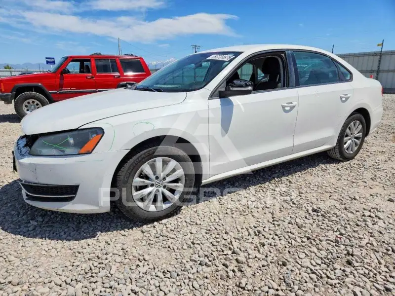 2013 Volkswagen Passat photo