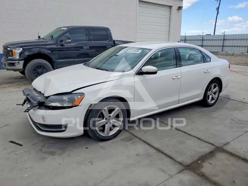 2013 Volkswagen Passat фото