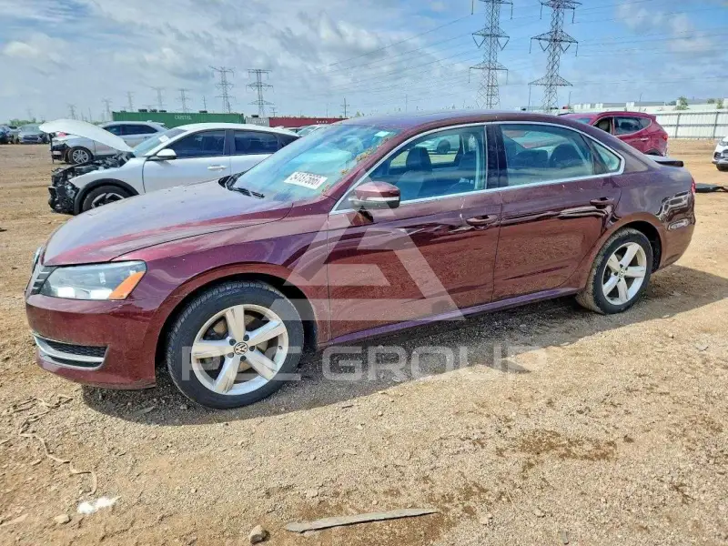 2013 Volkswagen Passat photo