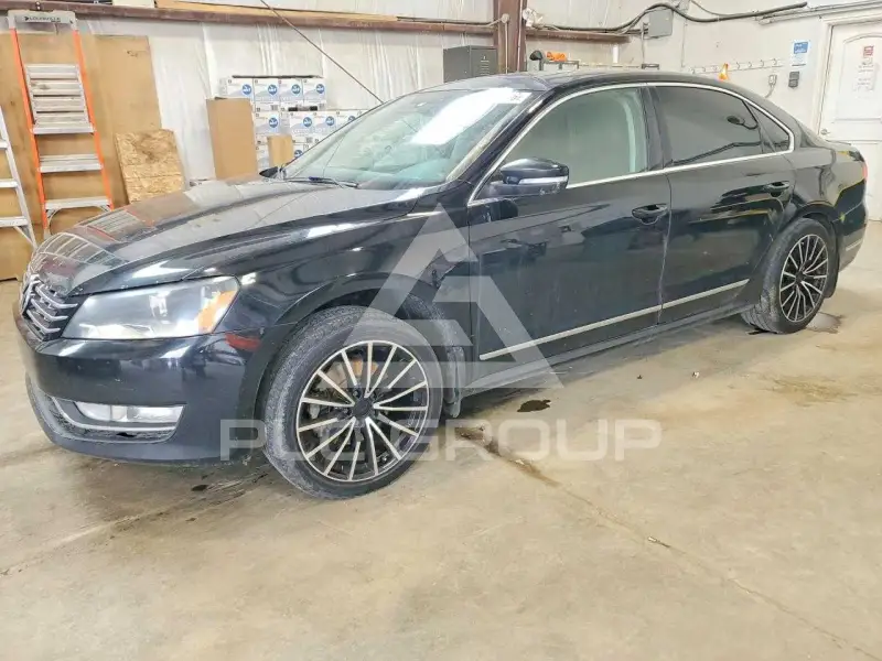 2013 Volkswagen Passat photo