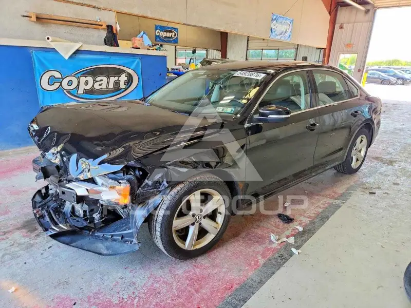 2013 Volkswagen Passat photo