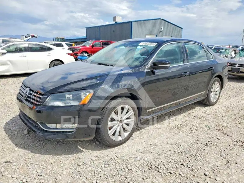 2013 Volkswagen Passat photo