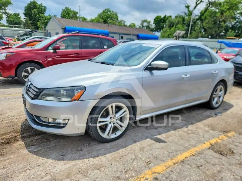 2013 Volkswagen Passat фото