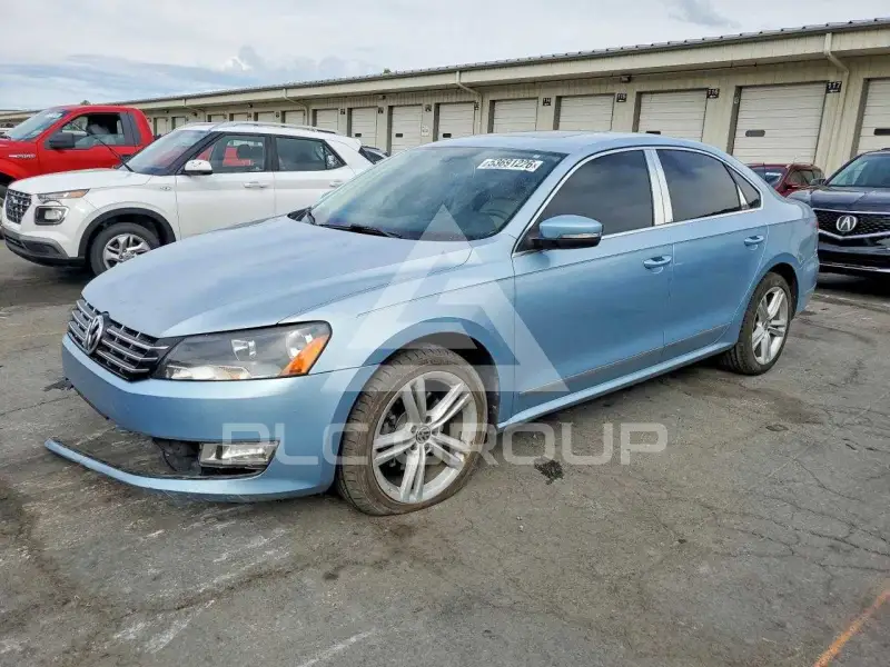 2013 Volkswagen Passat фото