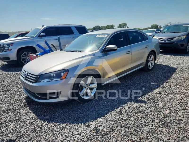 2013 Volkswagen Passat фото