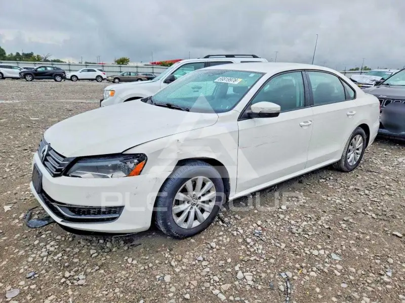 2013 Volkswagen Passat photo
