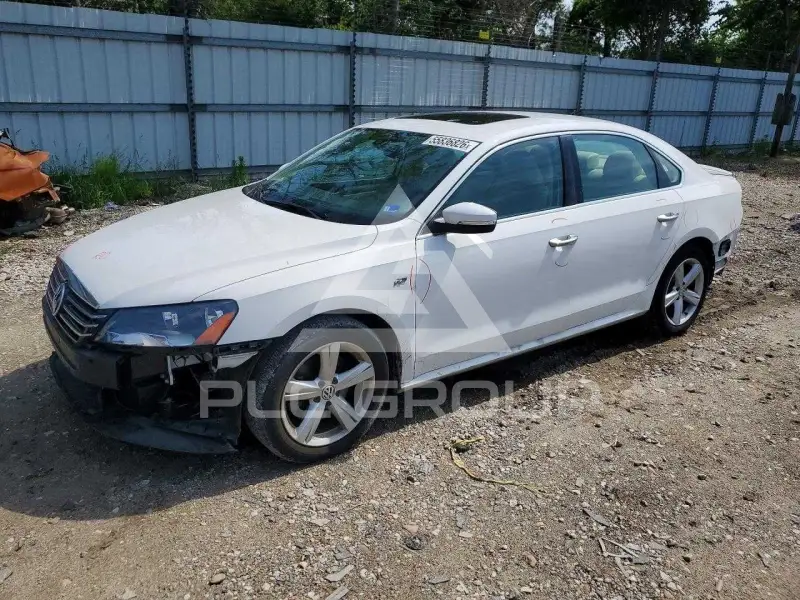 2013 Volkswagen Passat фото