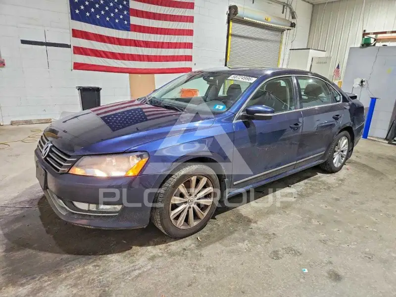 2013 Volkswagen Passat photo