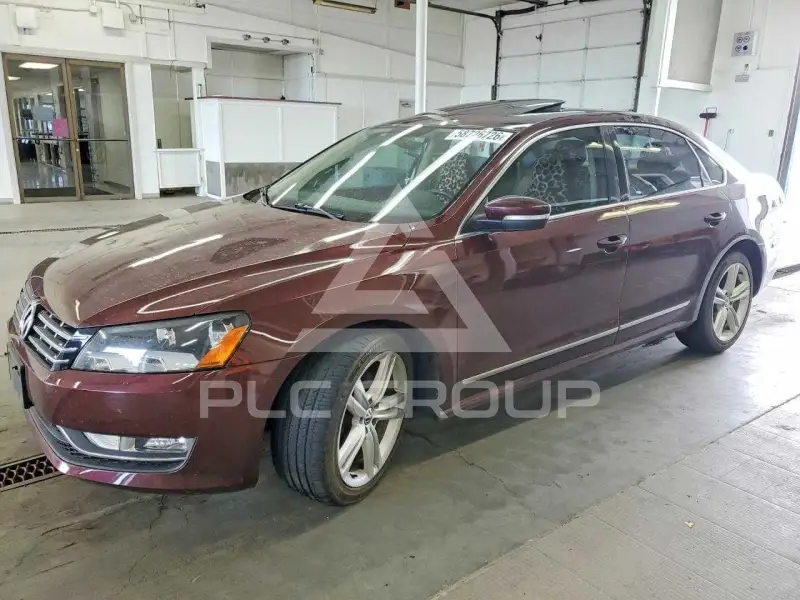 2013 Volkswagen Passat фото
