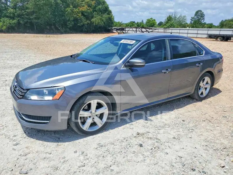 2013 Volkswagen Passat фото