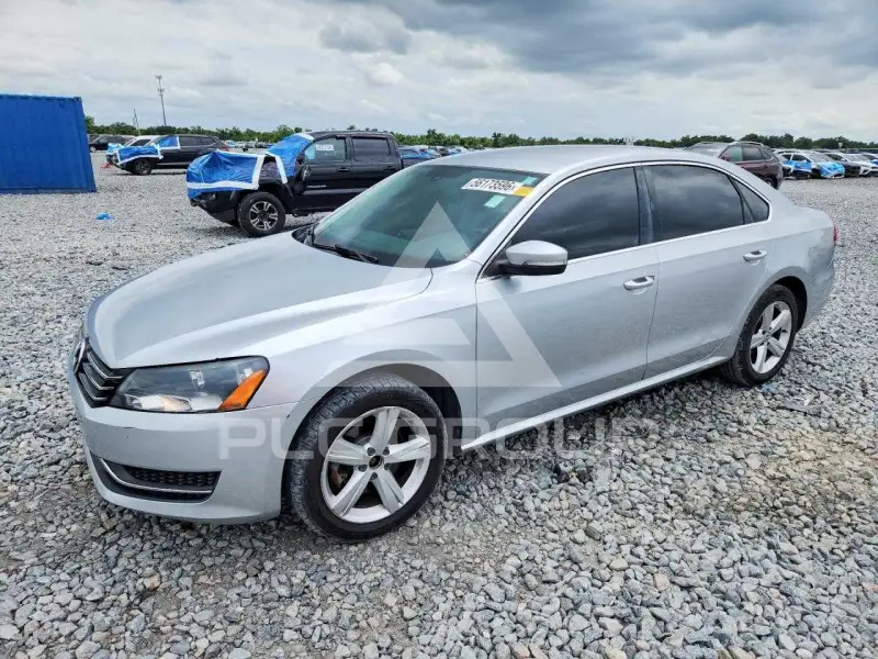 2013 Volkswagen Passat фото