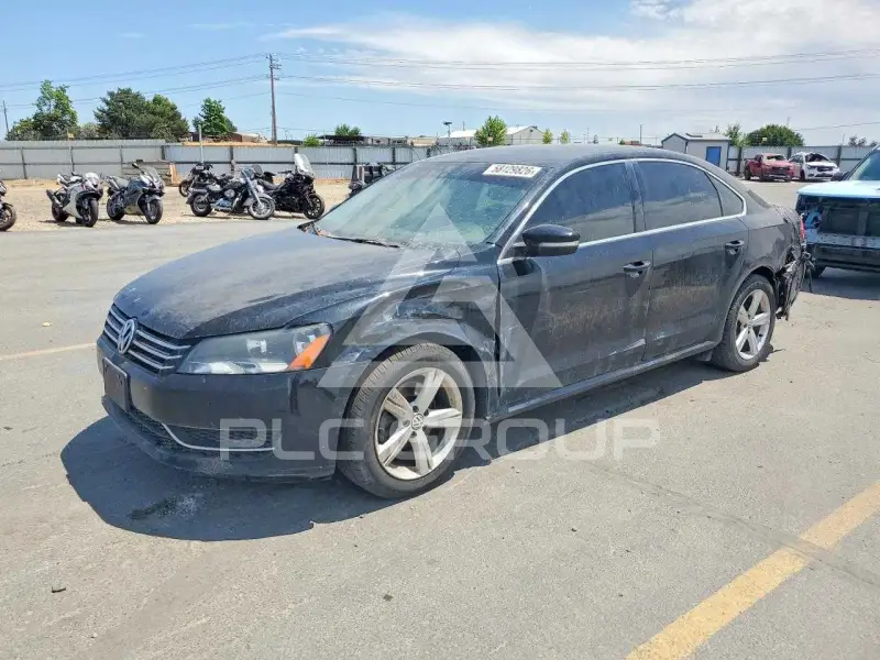 2013 Volkswagen Passat photo