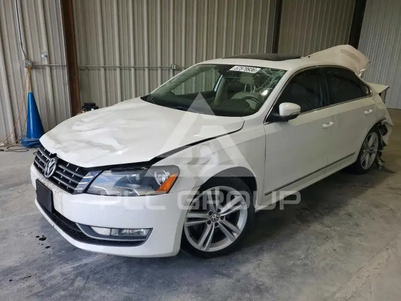 2013 Volkswagen Passat фото