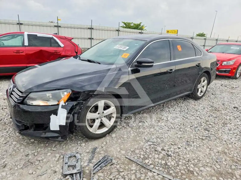 2013 Volkswagen Passat photo