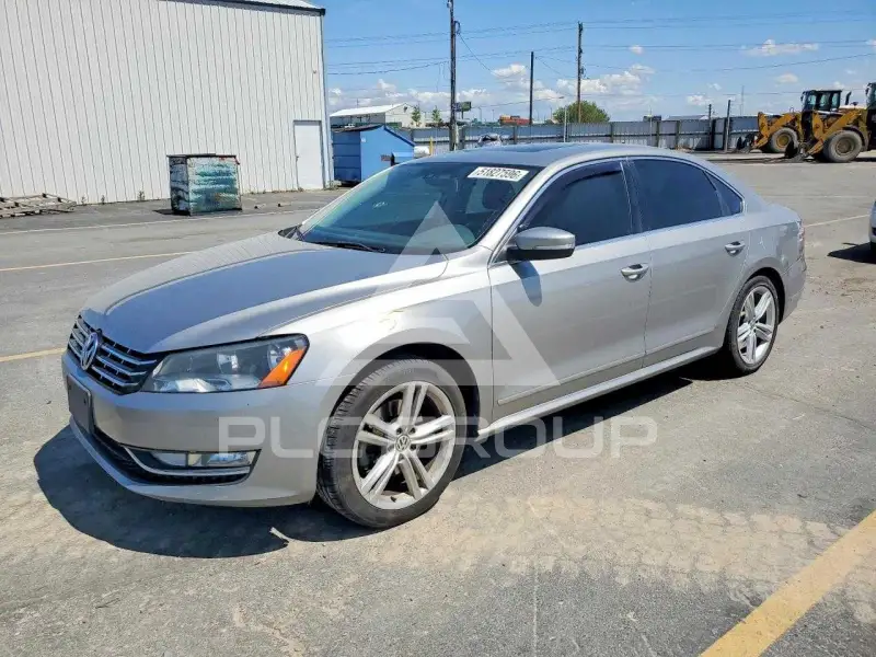 2013 Volkswagen Passat photo