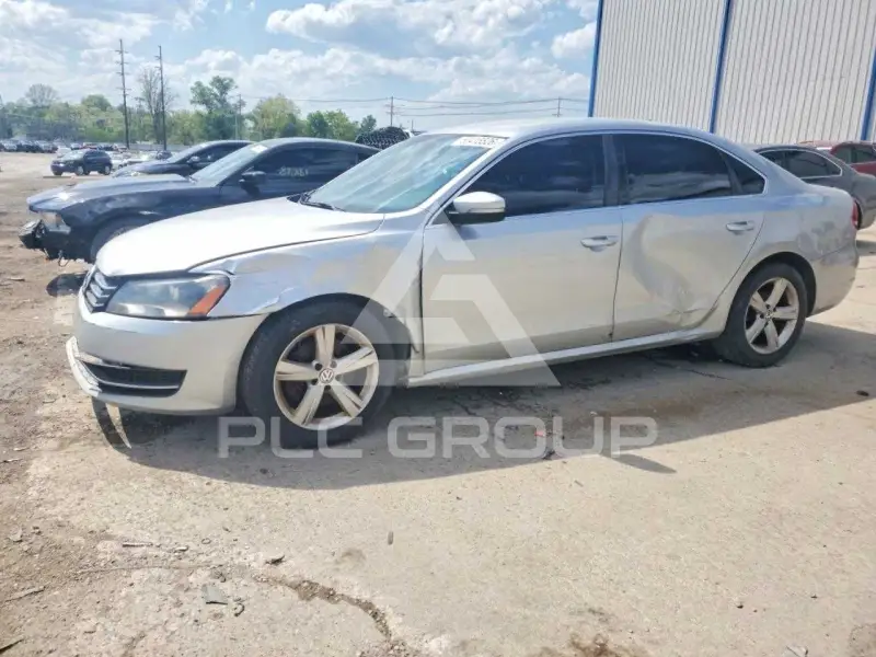2013 Volkswagen Passat photo