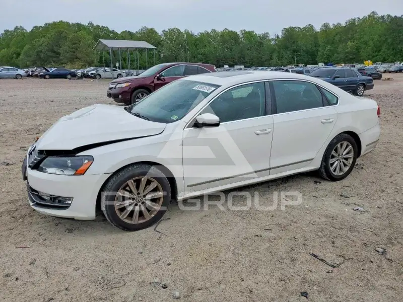2013 Volkswagen Passat photo