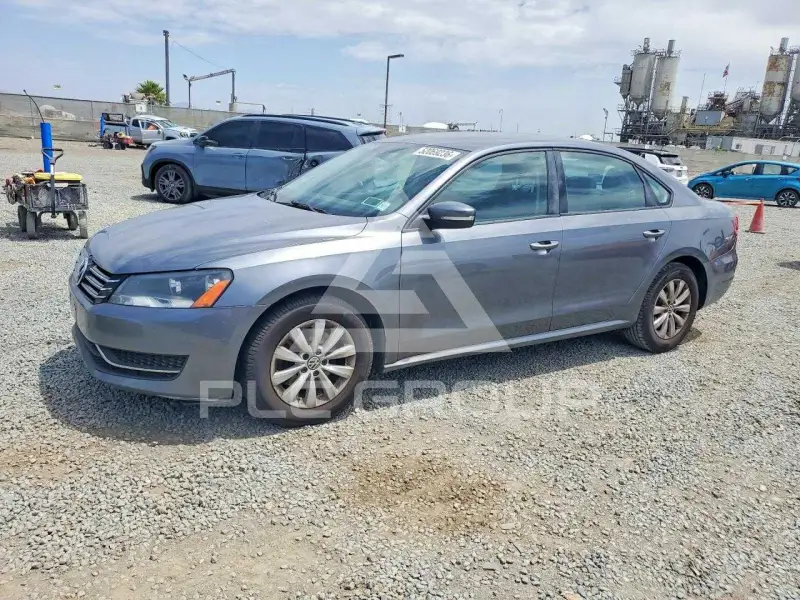 2013 Volkswagen Passat фото