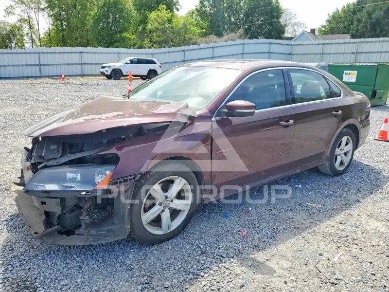 2013 Volkswagen Passat photo
