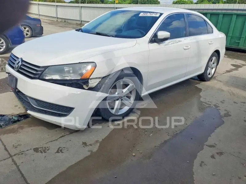 2013 Volkswagen Passat фото