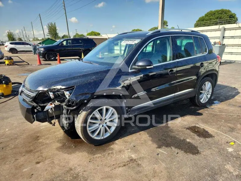 2013 Volkswagen Tiguan фото
