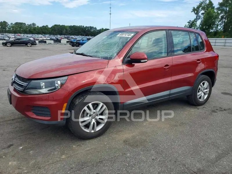 2013 Volkswagen Tiguan photo