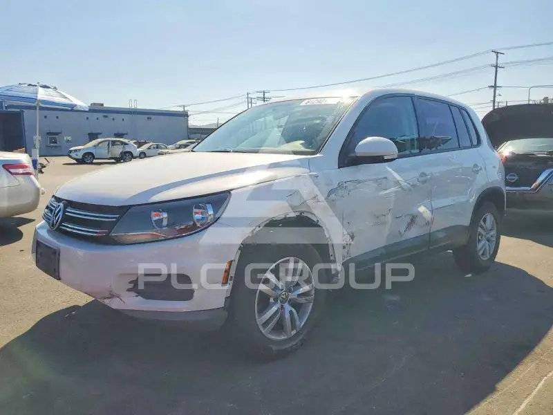 2013 Volkswagen Tiguan photo
