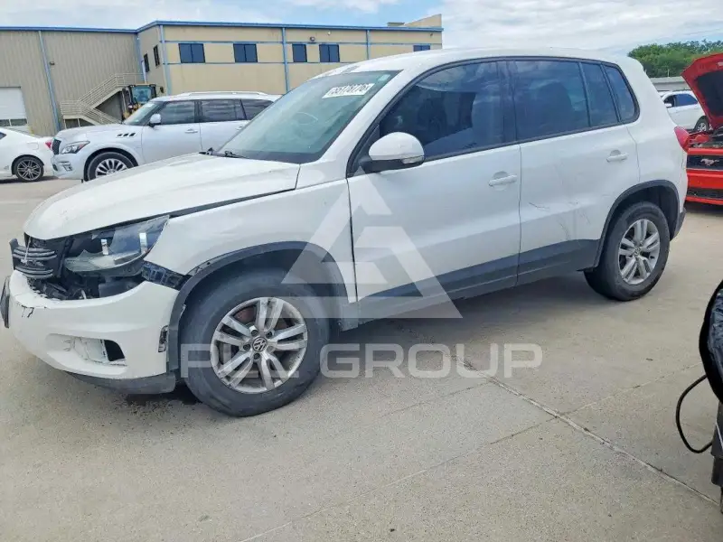 2013 Volkswagen Tiguan photo